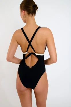 ONE PIECE Black ODALIS MONTECITO